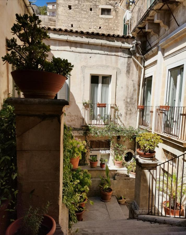Palazzo Il Cavaliere B&B De Charme Модіка Екстер'єр фото