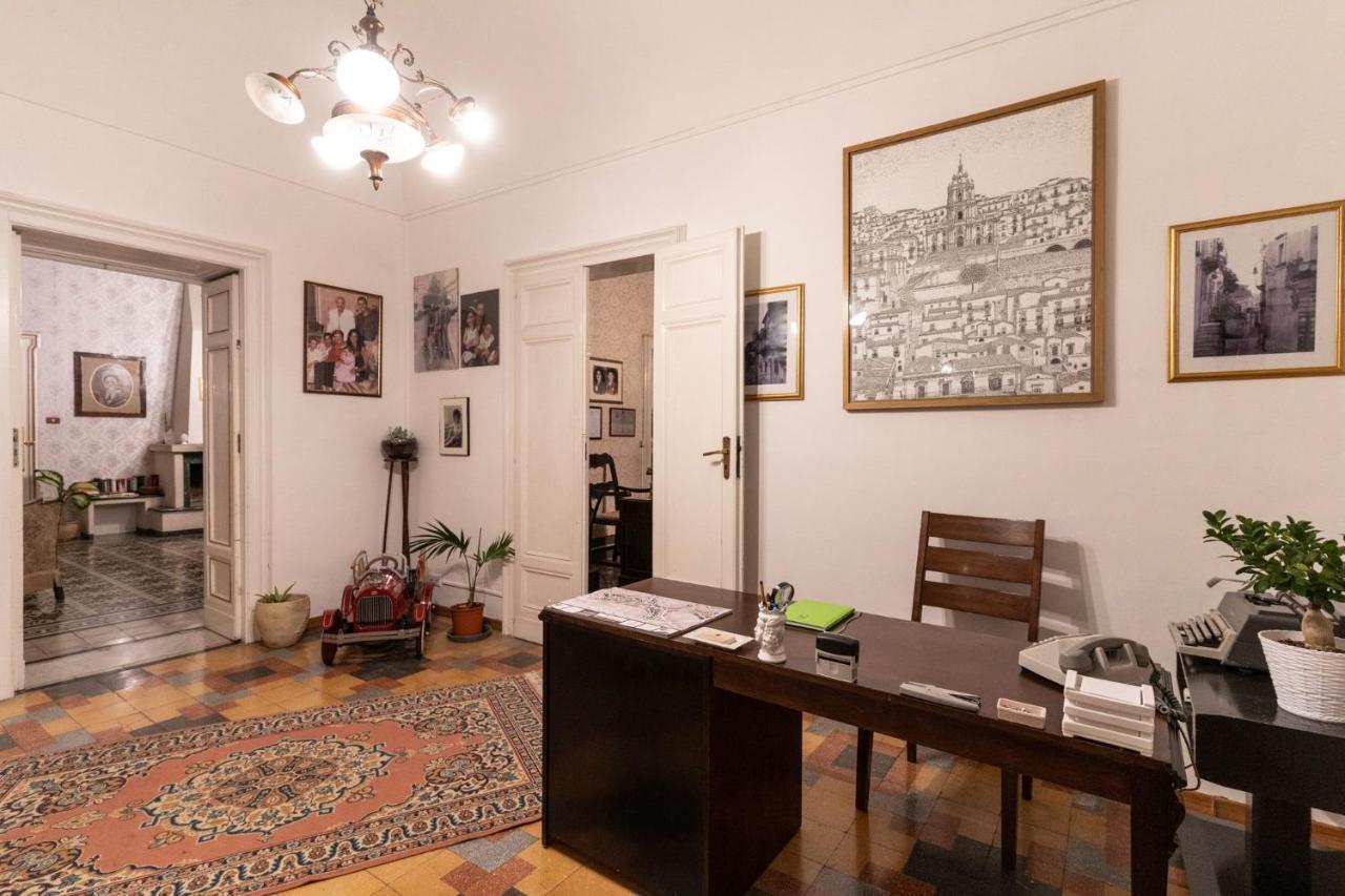 Palazzo Il Cavaliere B&B De Charme Модіка Екстер'єр фото