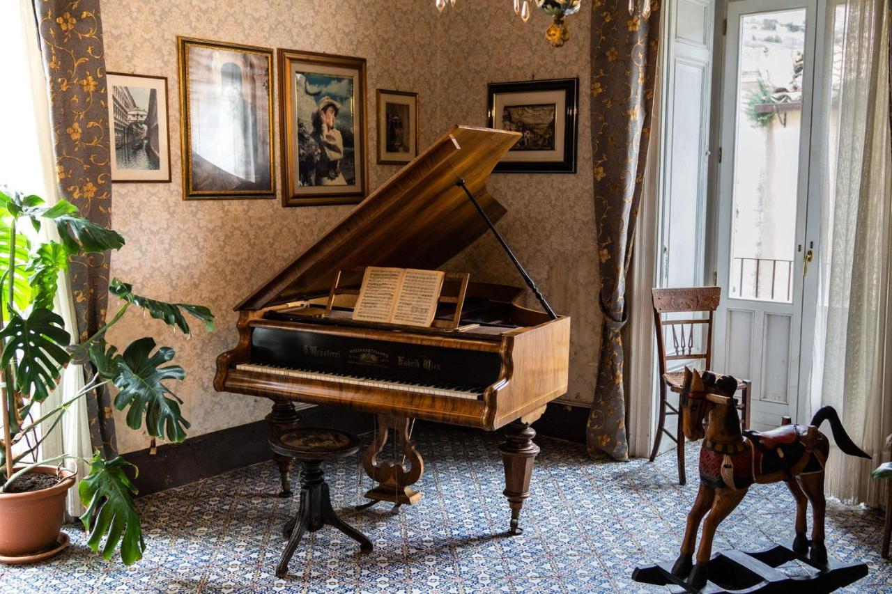 Palazzo Il Cavaliere B&B De Charme Модіка Екстер'єр фото