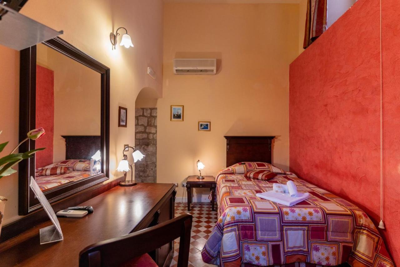 Palazzo Il Cavaliere B&B De Charme Модіка Номер фото