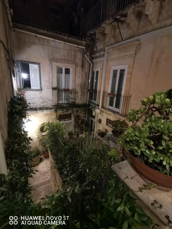 Palazzo Il Cavaliere B&B De Charme Модіка Екстер'єр фото