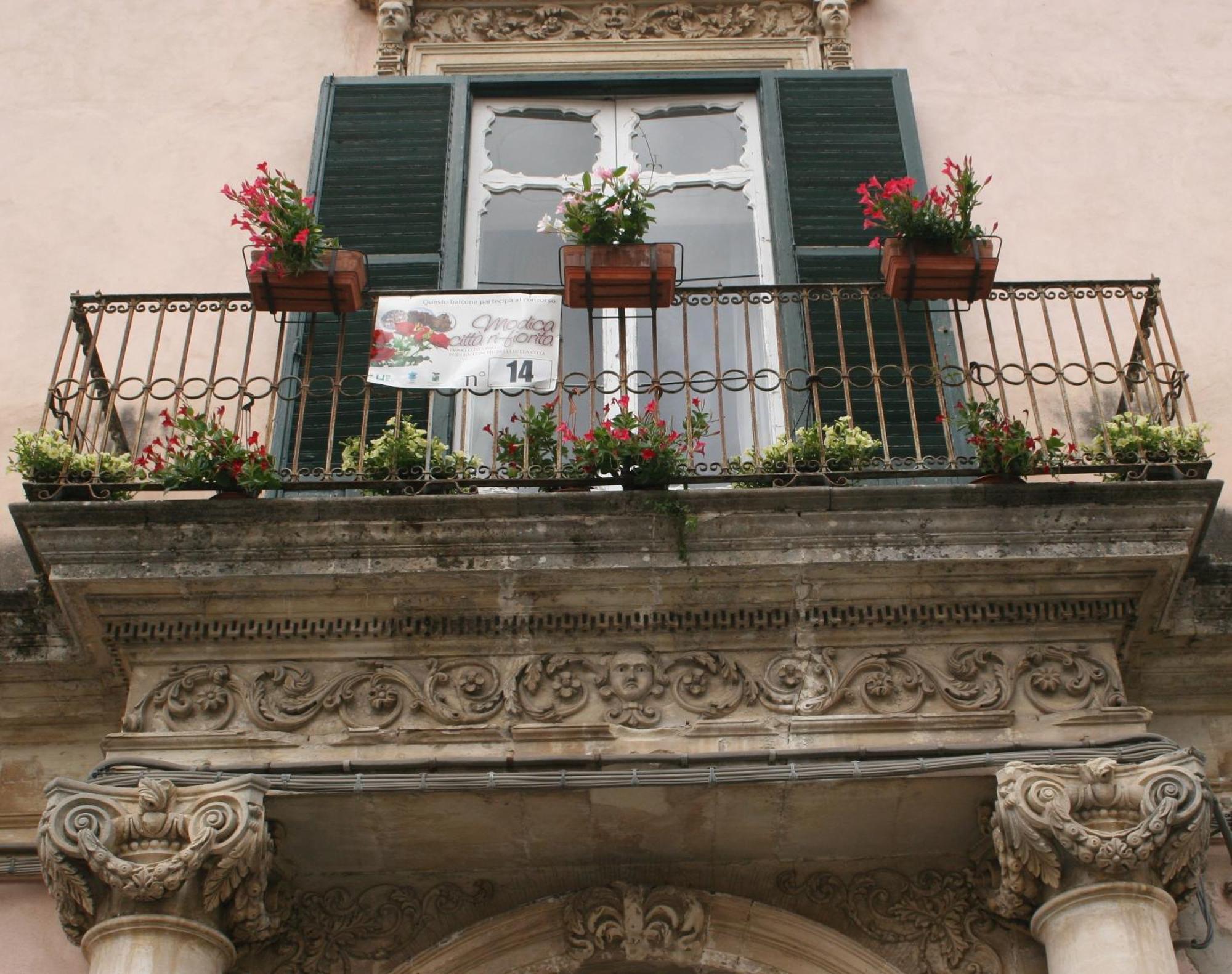 Palazzo Il Cavaliere B&B De Charme Модіка Екстер'єр фото